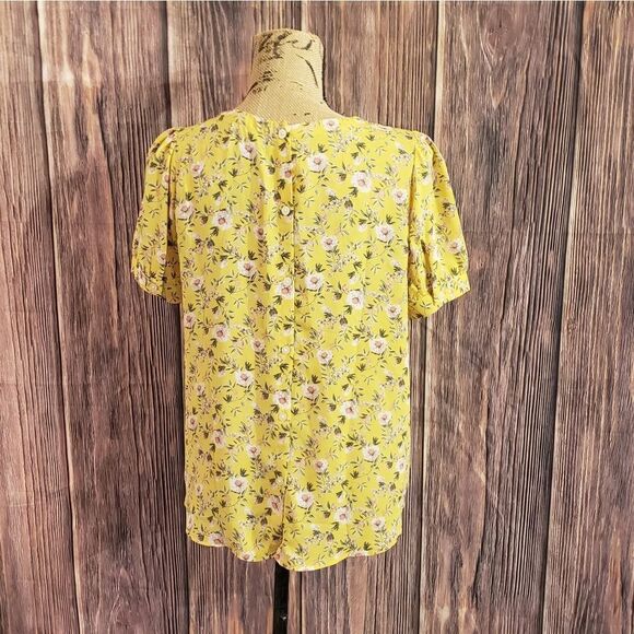 3 for $25 LOFT Floral Shirt - Picture 2 of 12